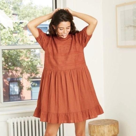 Universal Thread Dresses & Skirts - NEW Universal Thread Puff Eyelet Dress Rust